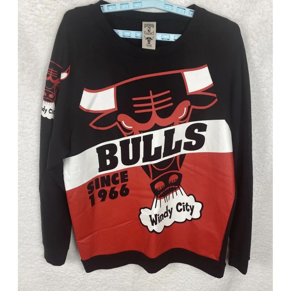 NBA Hardwood Classics Chicago Bulls Windy City Since 1966 Sweatshirt Medium men